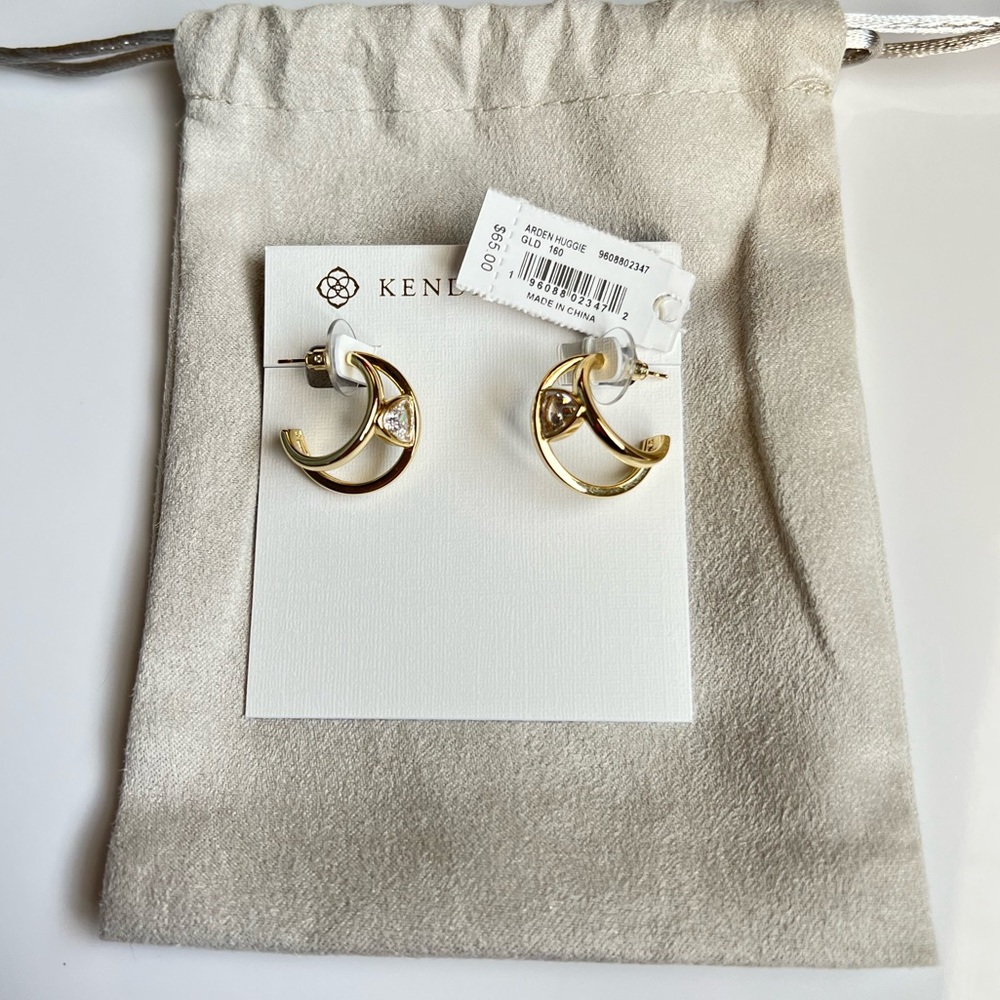Kendra Scott Arden Huggies in gold